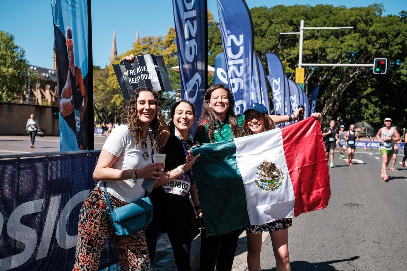 El apoyo mexicano presente